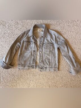 Madewell Light Gray Denim Trucker Jacket